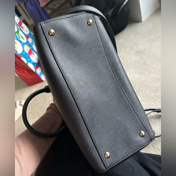 Michael Kors Studded Gold Black Bag - Picture 4 of 4